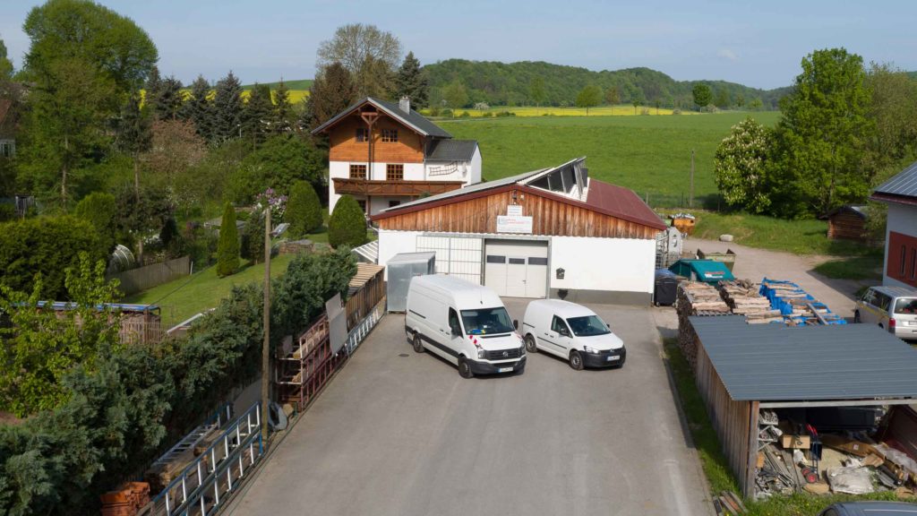 Außengelände der Firma Pudenz und Heddergott Industrieanstrich GmbH aus Wilbich, Luftaufnahme